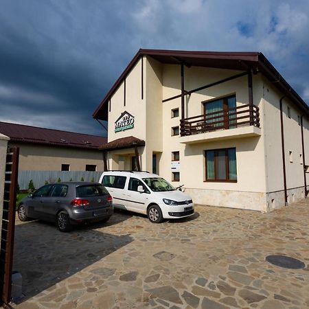 Pensiunea Mateo Buzău Exterior photo