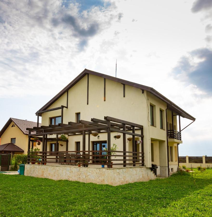 Pensiunea Mateo Buzău Exterior photo